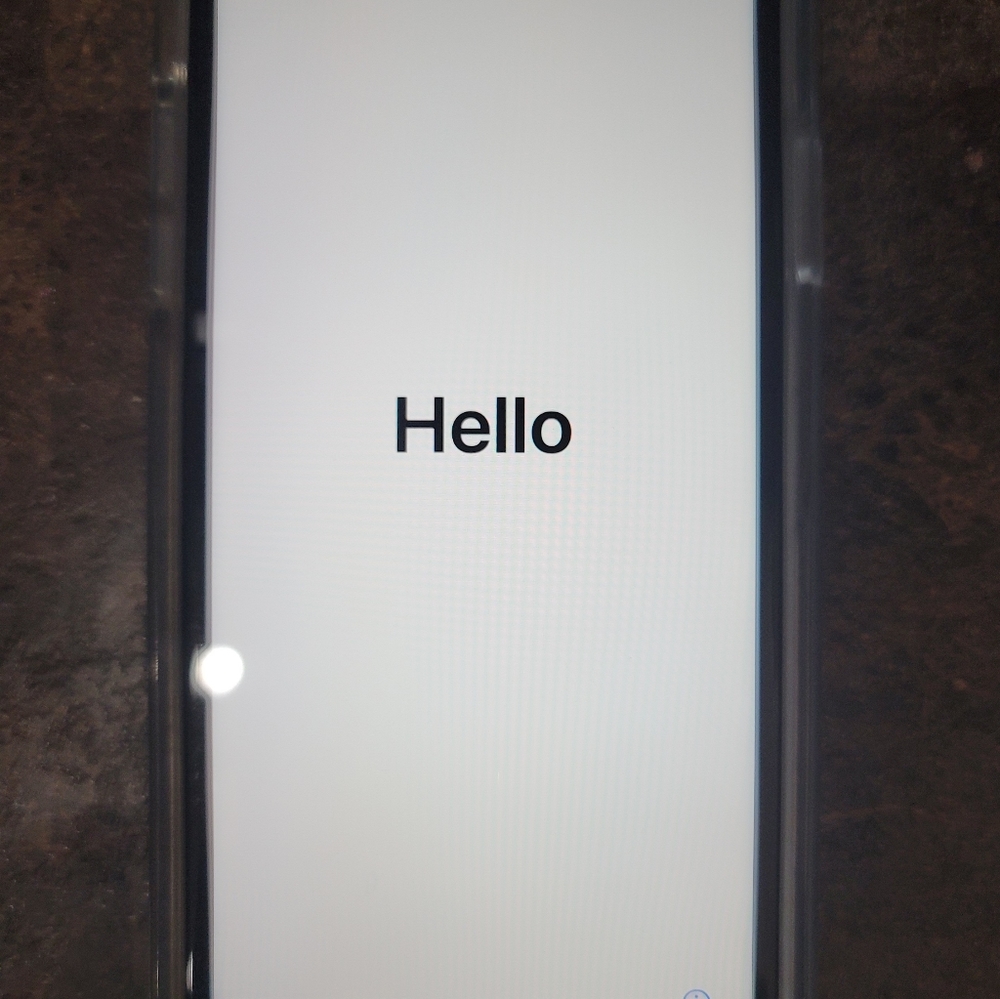 iPhone XR - Picture 3 of 3
